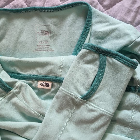 The north Face mint green soft long sleeve top - Picture 2 of 4